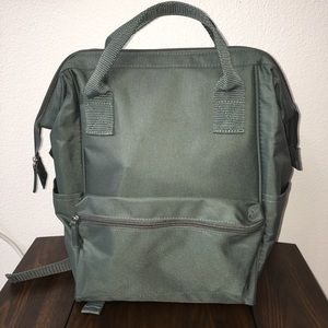Nylon travel back pack.